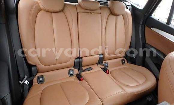 Acheter Occasion Voiture BMW X1 Blanc à Lusaka, Zambie Acheter Occasion Voiture BMW X1 Blanc à Lusaka, Zambie