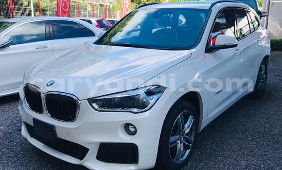 Acheter Occasion Voiture BMW X1 Blanc à Lusaka, Zambie Acheter Occasion Voiture BMW X1 Blanc à Lusaka, Zambie