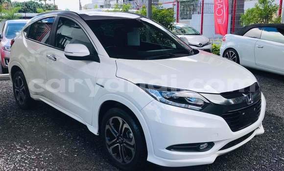 Acheter Occasion Voiture Honda Vezel Blanc à Kitwe, Zambie Acheter Occasion Voiture Honda Vezel Blanc à Kitwe, Zambie