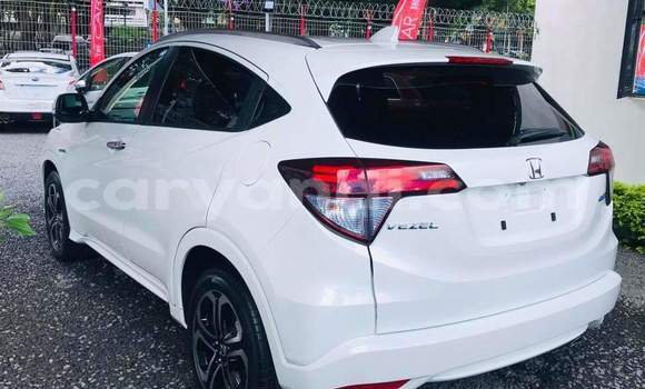 Acheter Occasion Voiture Honda Vezel Blanc à Kitwe, Zambie Acheter Occasion Voiture Honda Vezel Blanc à Kitwe, Zambie