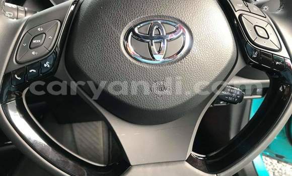Acheter Occasion Voiture Toyota C-HR Bleu à Chingola, Zambie Acheter Occasion Voiture Toyota C-HR Bleu à Chingola, Zambie