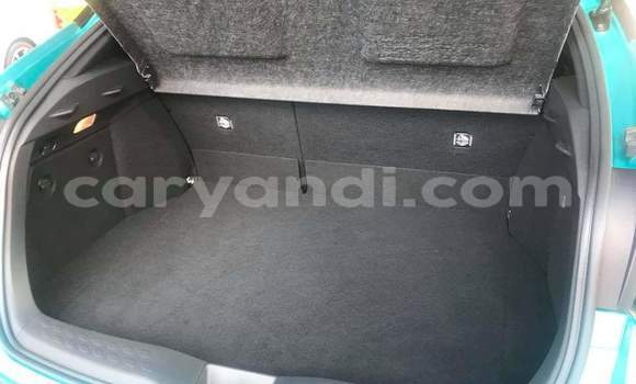 Acheter Occasion Voiture Toyota C-HR Bleu à Chingola, Zambie Acheter Occasion Voiture Toyota C-HR Bleu à Chingola, Zambie