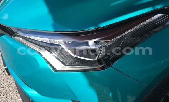 Acheter Occasion Voiture Toyota C-HR Bleu à Chingola, Zambie Acheter Occasion Voiture Toyota C-HR Bleu à Chingola, Zambie