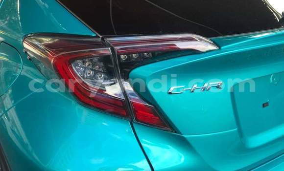 Acheter Occasion Voiture Toyota C-HR Bleu à Chingola, Zambie Acheter Occasion Voiture Toyota C-HR Bleu à Chingola, Zambie