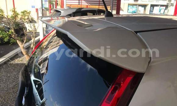 Acheter Occasion Voiture Honda FIT Blanc à Lusaka, Zambie Acheter Occasion Voiture Honda FIT Blanc à Lusaka, Zambie