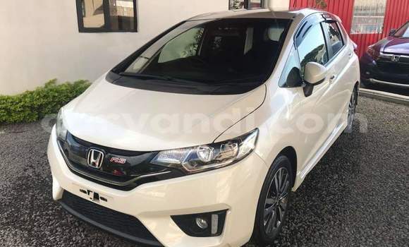 Acheter Occasion Voiture Honda FIT Blanc à Lusaka, Zambie Acheter Occasion Voiture Honda FIT Blanc à Lusaka, Zambie