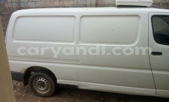 Acheter Occasion Voiture Toyota Hiace Blanc à Lusaka, Zambie Acheter Occasion Voiture Toyota Hiace Blanc à Lusaka, Zambie