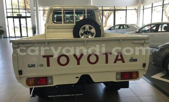 Buy Used Toyota Land Cruiser Beige Car in Lusaka in Zambia Buy Used Toyota Land Cruiser Beige Car in Lusaka in Zambia