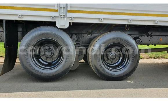 Buy Used Iveco Cargo White Truck in Chipata in Zambia Buy Used Iveco Cargo White Truck in Chipata in Zambia