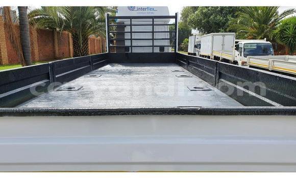 Buy Used Iveco Cargo White Truck in Chipata in Zambia Buy Used Iveco Cargo White Truck in Chipata in Zambia