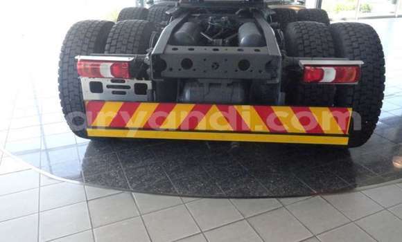 Buy Used Isuzu FTR 850 White Truck in Lusaka in Zambia Buy Used Isuzu FTR 850 White Truck in Lusaka in Zambia