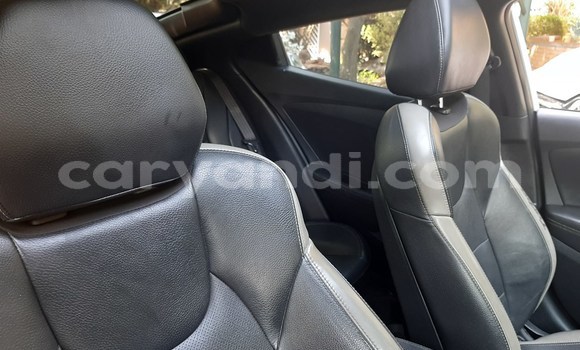 Buy Used Hyundai Veloster White Car in Chingola in Zambia Buy Used Hyundai Veloster White Car in Chingola in Zambia