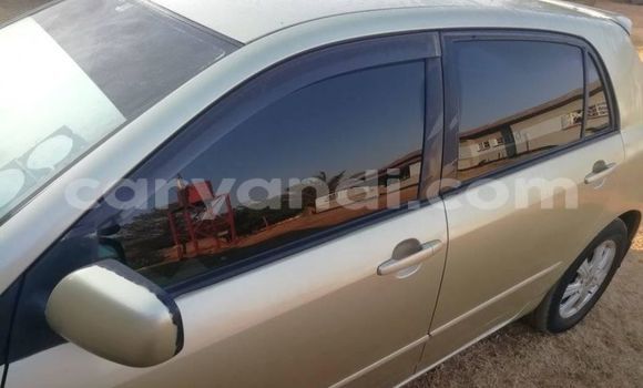 Acheter Occasion Voiture Toyota Runx Beige à Lusaka, Zambie