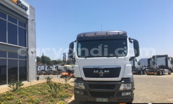 Acheter Occasion Utilitaire Man TGX Blanc à Lusaka, Zambie Acheter Occasion Utilitaire Man TGX Blanc à Lusaka, Zambie