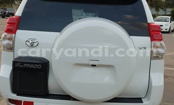 Acheter Occasion Voiture Toyota Prado Blanc à Lusaka, Zambie Acheter Occasion Voiture Toyota Prado Blanc à Lusaka, Zambie