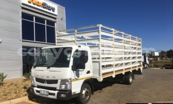 Buy Used Mitsubishi Fuso White Truck in Lusaka in Zambia
