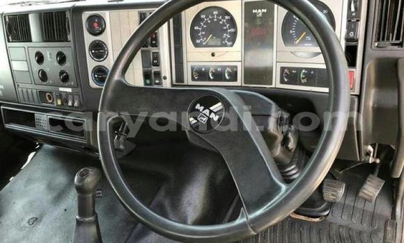 Acheter Occasion Utilitaire Man TGX Blanc à Lusaka, Zambie Acheter Occasion Utilitaire Man TGX Blanc à Lusaka, Zambie