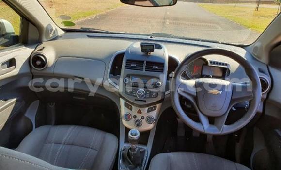 Acheter Occasion Voiture Chevrolet Sonic Blanc à Chinsali, Nord Acheter Occasion Voiture Chevrolet Sonic Blanc à Chinsali, Nord