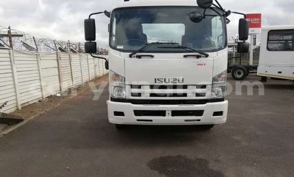 Buy Used Isuzu FTR 850 White Truck in Lusaka in Zambia Buy Used Isuzu FTR 850 White Truck in Lusaka in Zambia