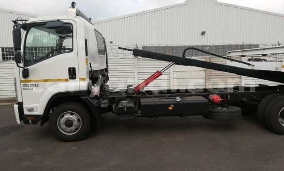 Buy Used Isuzu FTR 850 White Truck in Lusaka in Zambia Buy Used Isuzu FTR 850 White Truck in Lusaka in Zambia