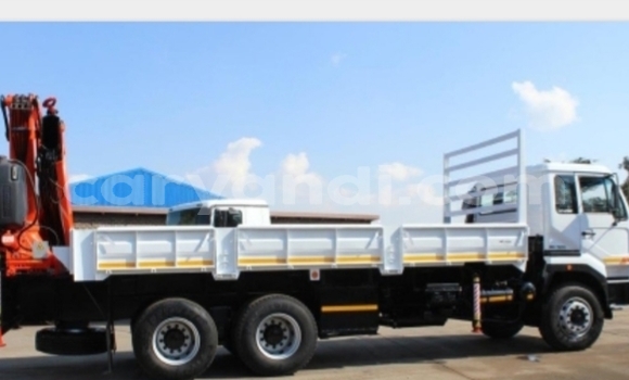 Buy Used Nissan UD White Truck in Lusaka in Zambia Buy Used Nissan UD White Truck in Lusaka in Zambia