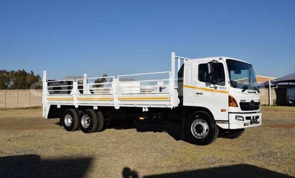 Buy Used Hino 300 Series White Truck in Lusaka in Zambia Buy Used Hino 300 Series White Truck in Lusaka in Zambia