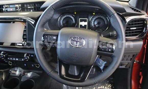 Tenga Tsaru Toyota Hilux Tsvuku Mota in Lusaka in Zambia Tenga Tsaru Toyota Hilux Tsvuku Mota in Lusaka in Zambia