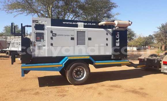 Acheter Occasion Utilitaire Caterpillar 120 Autre à Lusaka, Zambie Acheter Occasion Utilitaire Caterpillar 120 Autre à Lusaka, Zambie