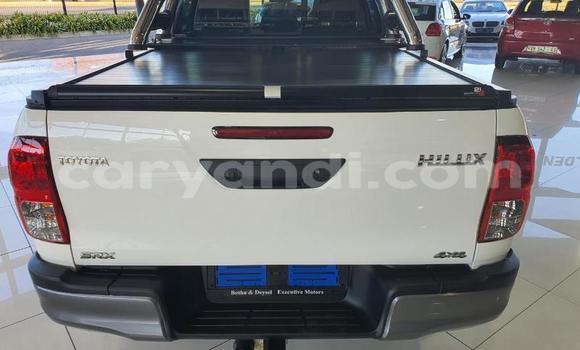 Buy Used Toyota Hilux White Car in Lusaka in Zambia Buy Used Toyota Hilux White Car in Lusaka in Zambia