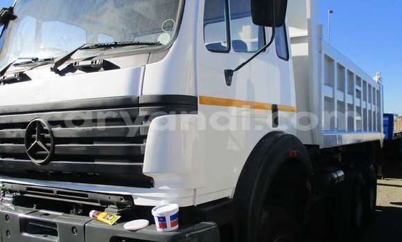 Buy Used Mercedes–Benz Tipper White Truck in Lusaka in Zambia Buy Used Mercedes–Benz Tipper White Truck in Lusaka in Zambia