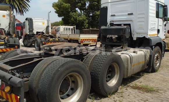 Acheter Occasion Utilitaire Caterpillar 120 Blanc à Lusaka, Zambie Acheter Occasion Utilitaire Caterpillar 120 Blanc à Lusaka, Zambie