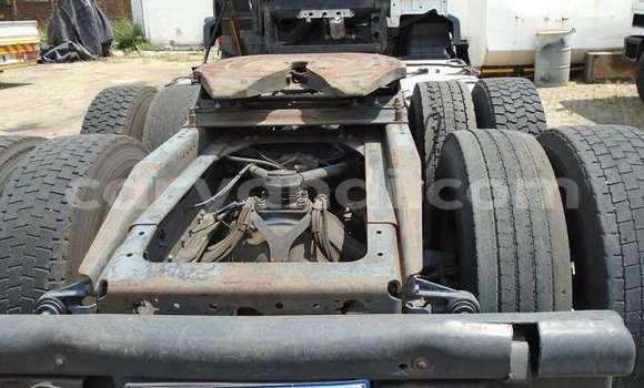 Acheter Occasion Utilitaire Caterpillar 120 Blanc à Lusaka, Zambie Acheter Occasion Utilitaire Caterpillar 120 Blanc à Lusaka, Zambie