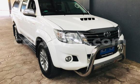 Buy Used Toyota Hilux White Car in Lusaka in Zambia Buy Used Toyota Hilux White Car in Lusaka in Zambia