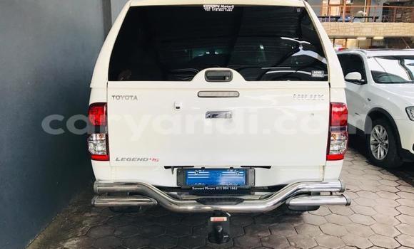 Acheter Occasion Voiture Toyota Hilux Blanc à Lusaka, Zambie Acheter Occasion Voiture Toyota Hilux Blanc à Lusaka, Zambie