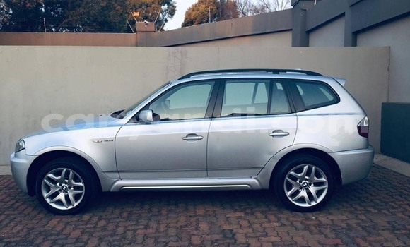 Acheter Occasion Voiture BMW X3 Gris à Livingstone, Zambie Acheter Occasion Voiture BMW X3 Gris à Livingstone, Zambie