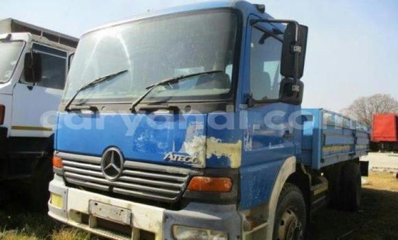 Buy Used Mercedes‒Benz 190 Blue Car in Livingstone in Zambia Buy Used Mercedes‒Benz 190 Blue Car in Livingstone in Zambia