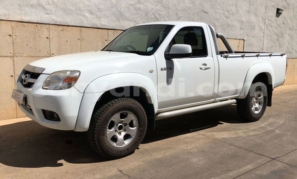 Acheter Occasion Voiture Mazda BT-50 Blanc à Lusaka, Zambie