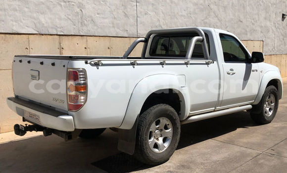Buy Used Mazda BT-50 White Car in Lusaka in Zambia Buy Used Mazda BT-50 White Car in Lusaka in Zambia