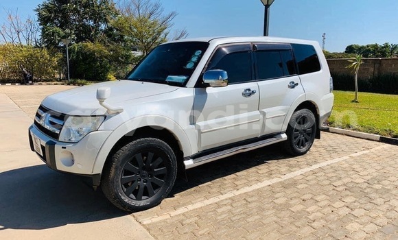 Tenga Tsaru Mitsubishi Pajero Chena Mota in Lusaka in Zambia Tenga Tsaru Mitsubishi Pajero Chena Mota in Lusaka in Zambia
