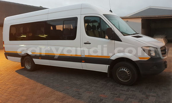 Buy Used Mercedes‒Benz 190 SL White Car in Lusaka in Zambia Buy Used Mercedes‒Benz 190 SL White Car in Lusaka in Zambia