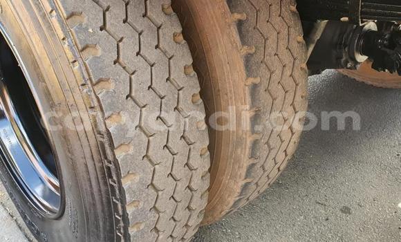 Acheter Occasion Utilitaire Nissan UD Blanc à Lusaka, Zambie Acheter Occasion Utilitaire Nissan UD Blanc à Lusaka, Zambie