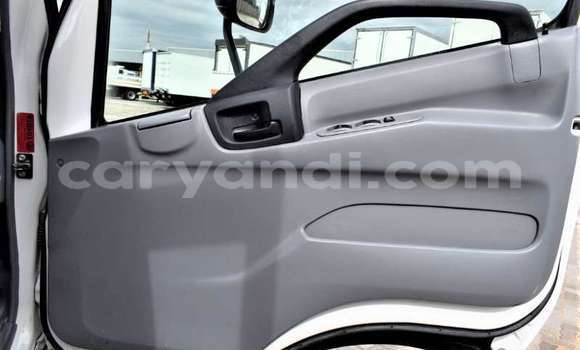 Nunua Ilio tumika Hino 300 Series Nyingine Lori ndani ya Katete nchini Mashariki Nunua Ilio tumika Hino 300 Series Nyingine Lori ndani ya Katete nchini Mashariki