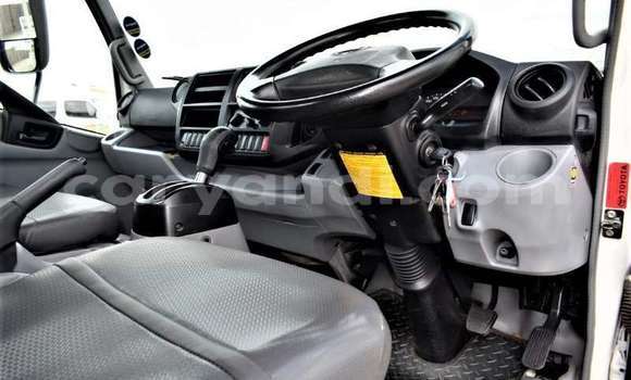 Nunua Ilio tumika Hino 300 Series Nyingine Lori ndani ya Katete nchini Mashariki Nunua Ilio tumika Hino 300 Series Nyingine Lori ndani ya Katete nchini Mashariki