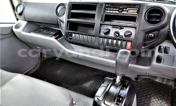 Nunua Ilio tumika Hino 300 Series Nyingine Lori ndani ya Katete nchini Mashariki Nunua Ilio tumika Hino 300 Series Nyingine Lori ndani ya Katete nchini Mashariki