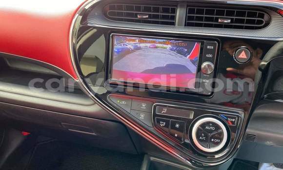 Acheter Occasion Voiture Toyota Aqua Rouge à Livingstone, Zambie Acheter Occasion Voiture Toyota Aqua Rouge à Livingstone, Zambie