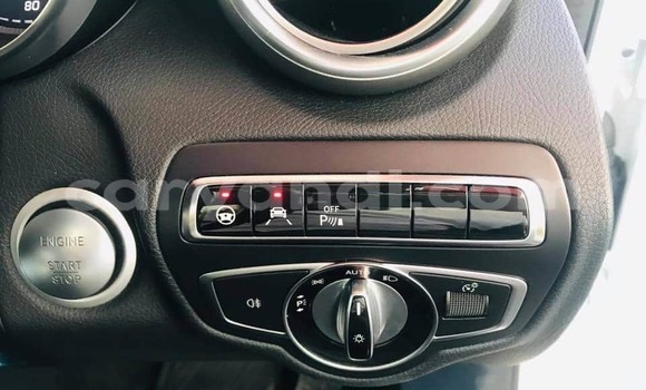 Acheter Occasion Voiture Mercedes‒Benz C–Class Blanc à Livingstone, Zambie Acheter Occasion Voiture Mercedes‒Benz C–Class Blanc à Livingstone, Zambie