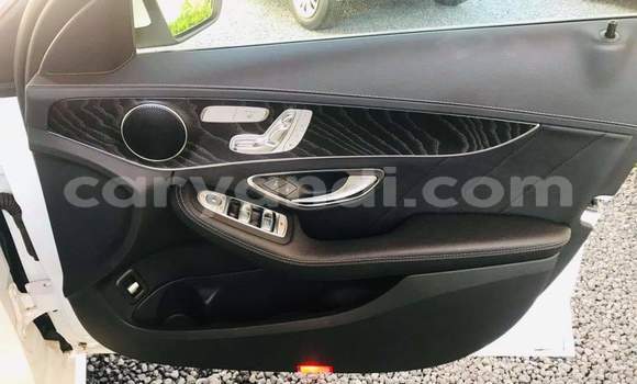 Acheter Occasion Voiture Mercedes‒Benz C–Class Blanc à Livingstone, Zambie Acheter Occasion Voiture Mercedes‒Benz C–Class Blanc à Livingstone, Zambie