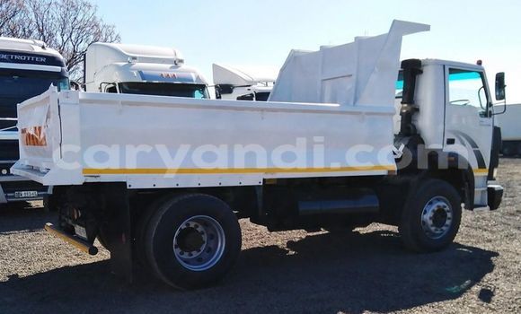 Acheter Occasion Voiture Tata Indica Blanc à Livingstone, Zambie Acheter Occasion Voiture Tata Indica Blanc à Livingstone, Zambie