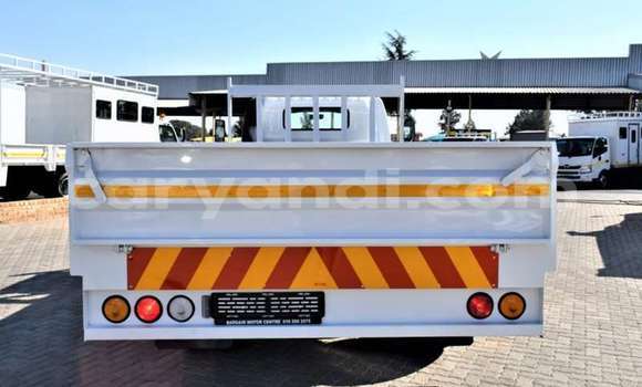 Acheter Occasion Voiture Toyota Dyna Blanc à Livingstone, Zambie Acheter Occasion Voiture Toyota Dyna Blanc à Livingstone, Zambie