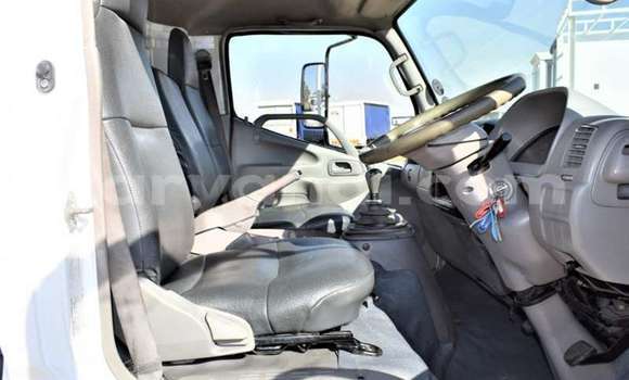 Acheter Occasion Voiture Toyota Dyna Blanc à Livingstone, Zambie Acheter Occasion Voiture Toyota Dyna Blanc à Livingstone, Zambie